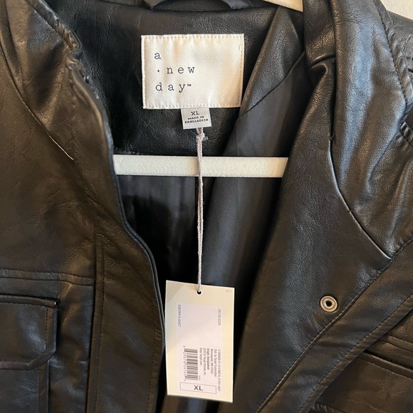 A Naw Day faux leather black jacket Size XL NWT - Picture 2 of 3